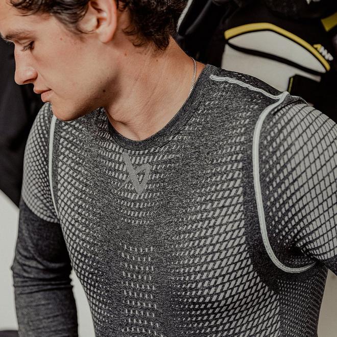 BAUER ELITE SEAMLESS BASELAYER TOP SENIOR